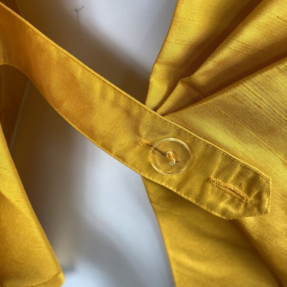 Coldwater Creek Womans Wrap Top Size M Petite Yellow Silk Sleeveless Tie Detail - Picture 7 of 12